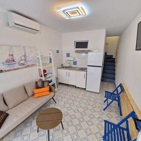 La Maisonnette Bleue Empuriabrava Bagian luar foto